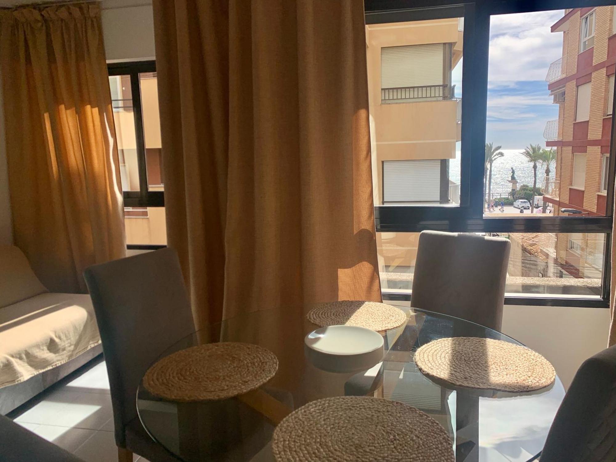 Schoene Wohnung In Zentrum Von Torrevieja Dış mekan fotoğraf